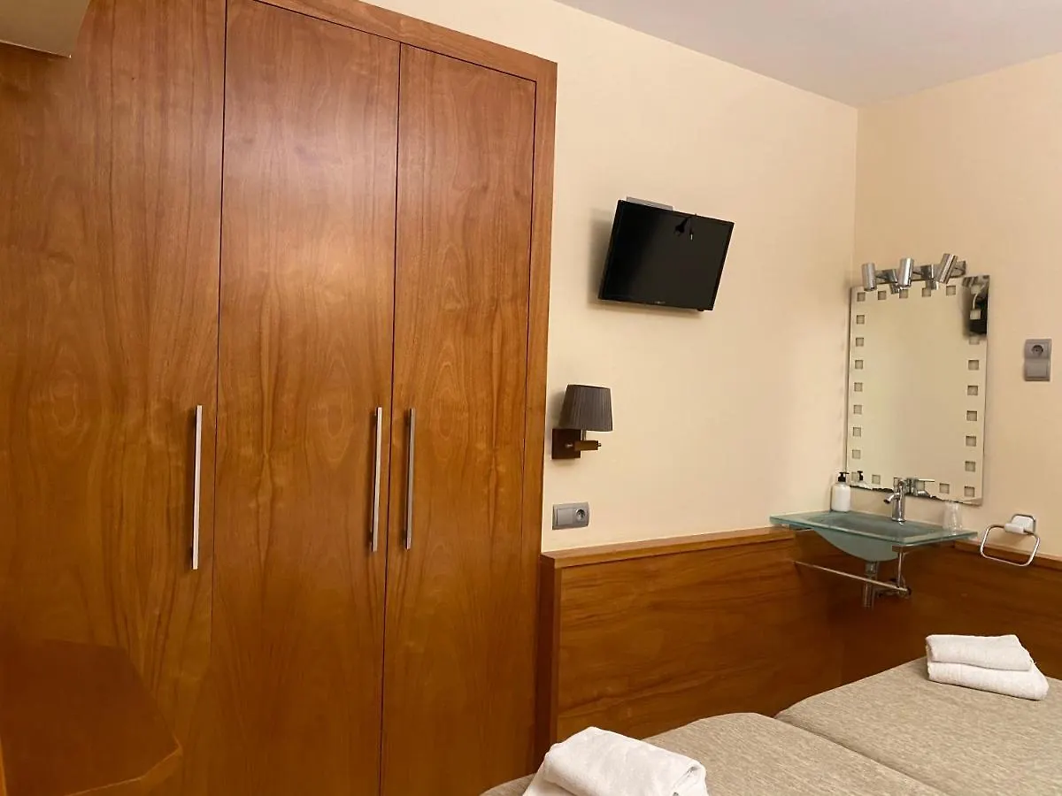 Penzion Hostal Galicia Cardedeu Španělsko