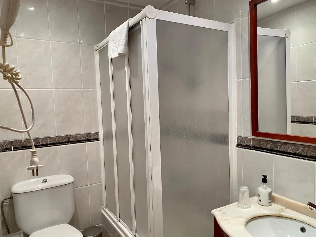 Penzion Hostal Galicia Cardedeu